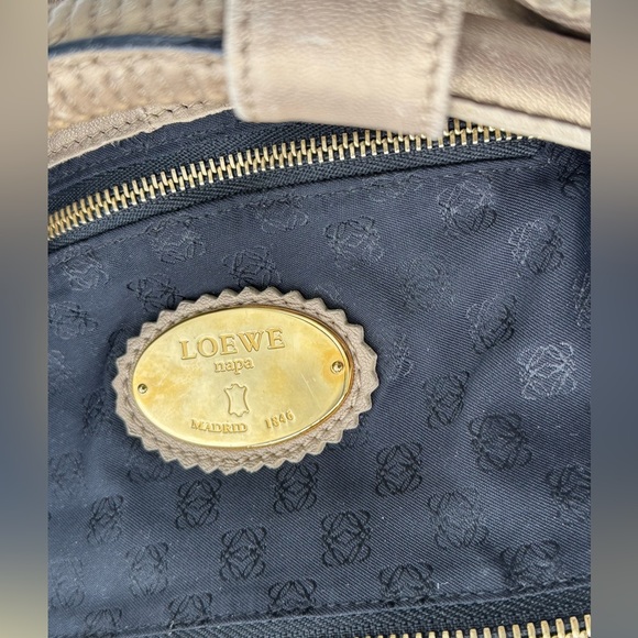 Loewe Napa Aire Cream Anagram Leather Handbag - Picture 11 of 16